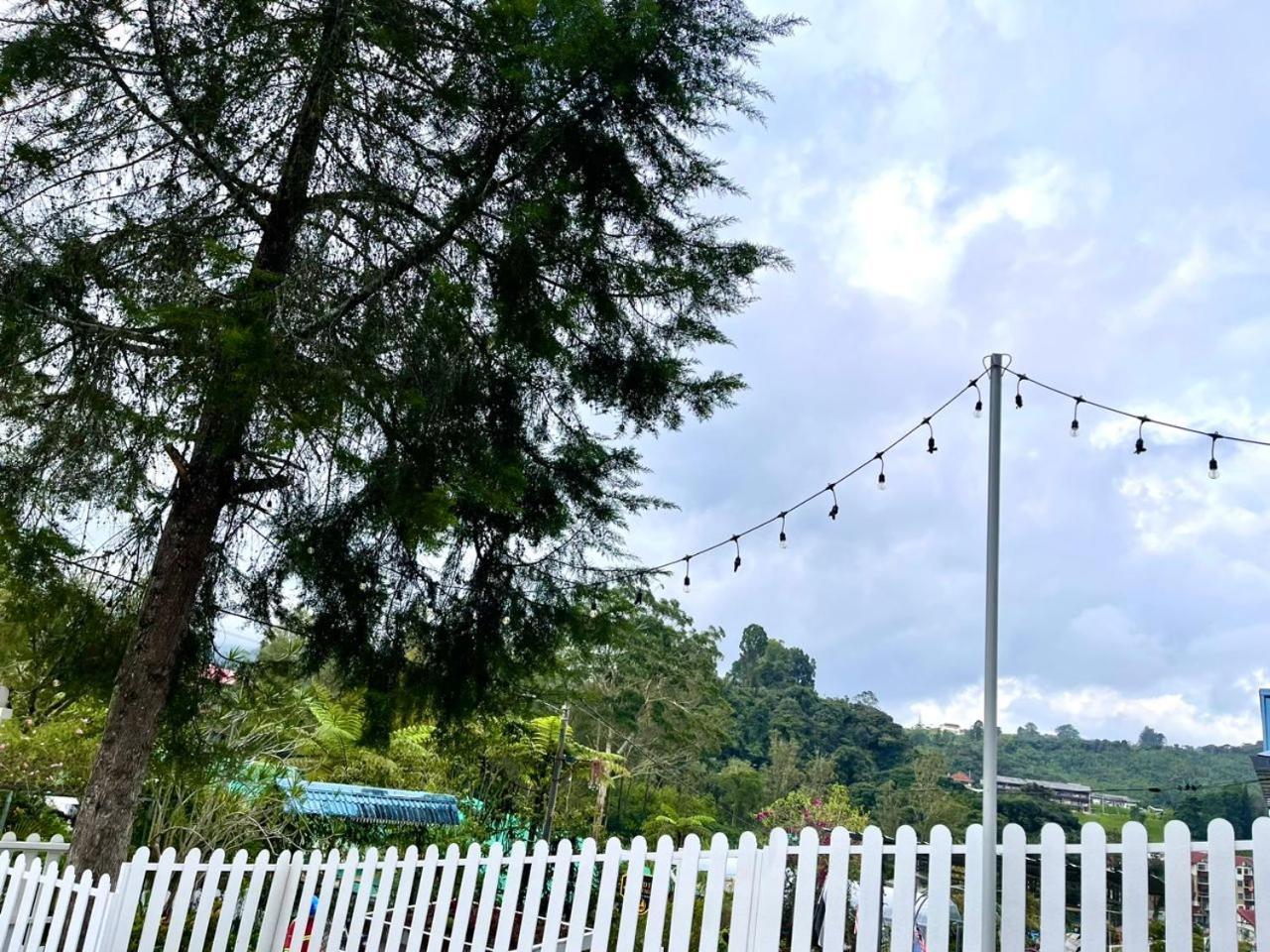 Blue Cabins By Pfordten Cottage Cameron Highlands Bagian luar foto