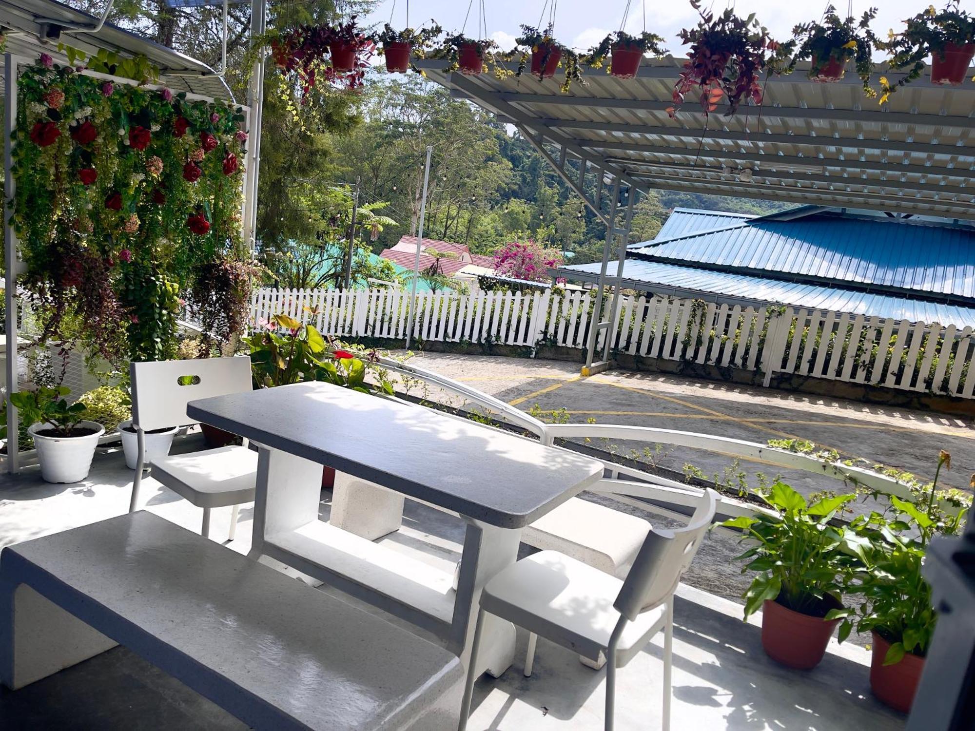 Blue Cabins By Pfordten Cottage Cameron Highlands Bagian luar foto